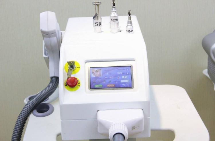 tattoo removal machine